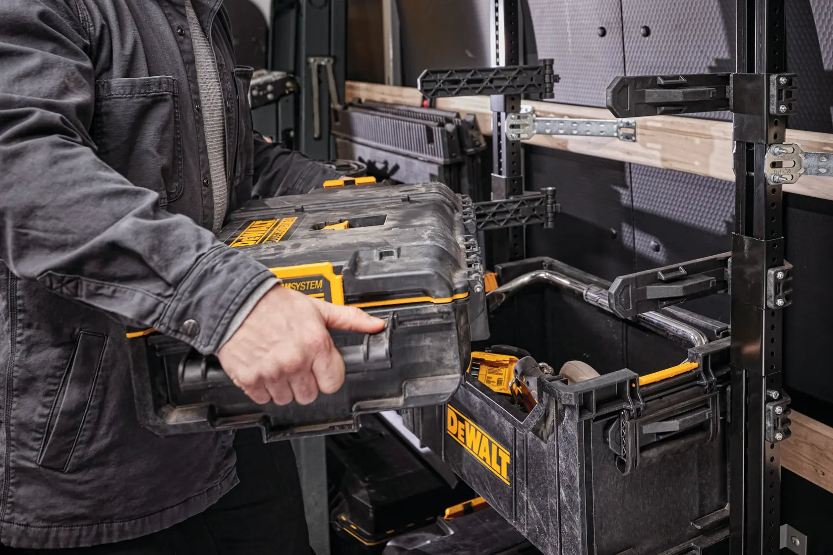 DeWalt DWST60436 TOUGHSYSTEM 2.0 Rolling Tower - image 4