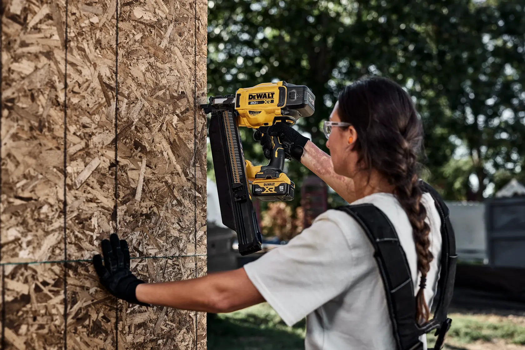 DeWalt DZN920 21 Degree Cordless Framing Nailer Extended Magazine (Accessory Only) - image 5