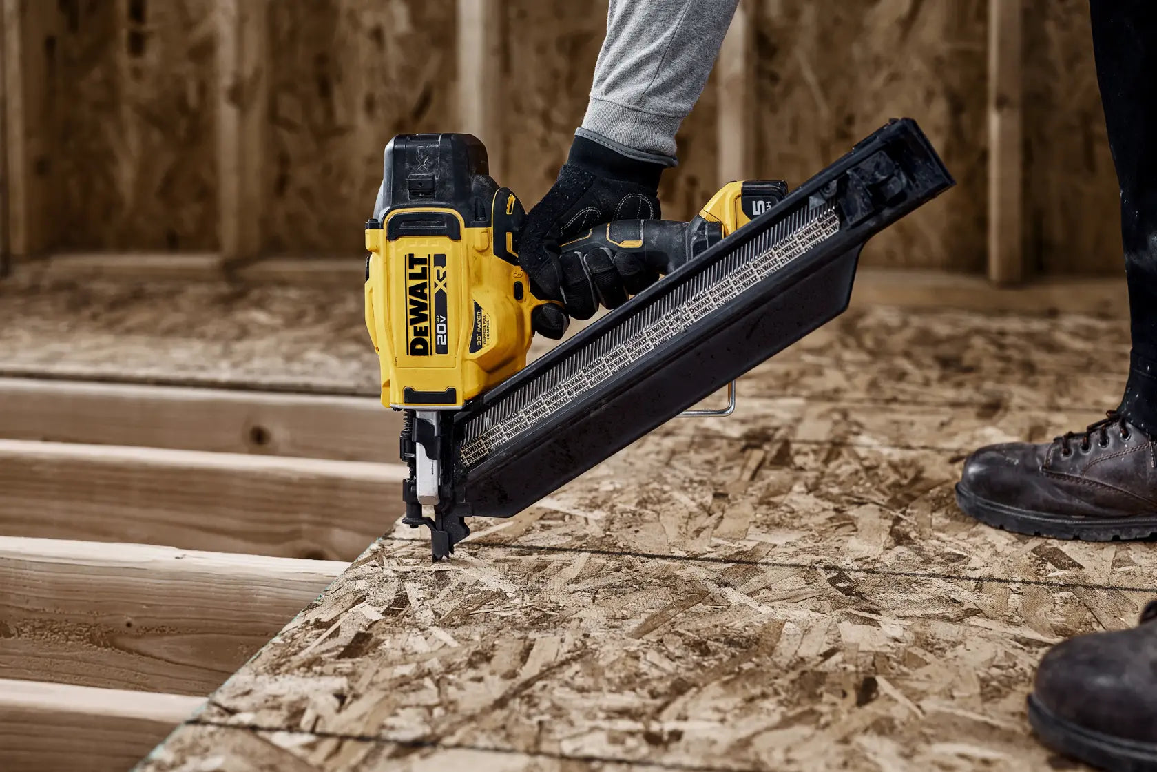 DeWalt DZN930 30 Degree Cordless Framing Nailer Extended Magazine (Accessory Only) - image 4